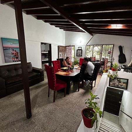 Medellin City Hostel Buitenkant foto