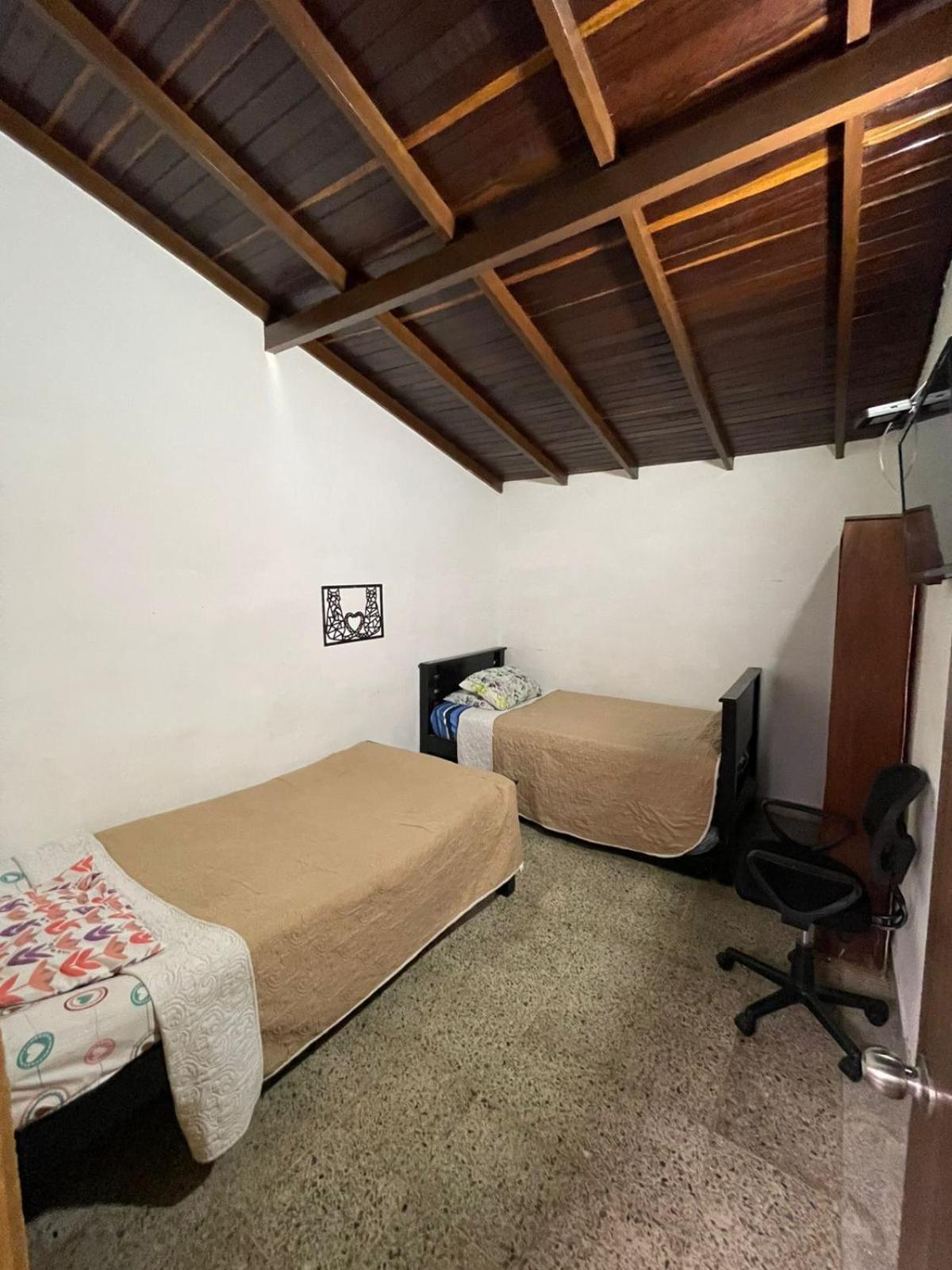 Medellin City Hostel Buitenkant foto