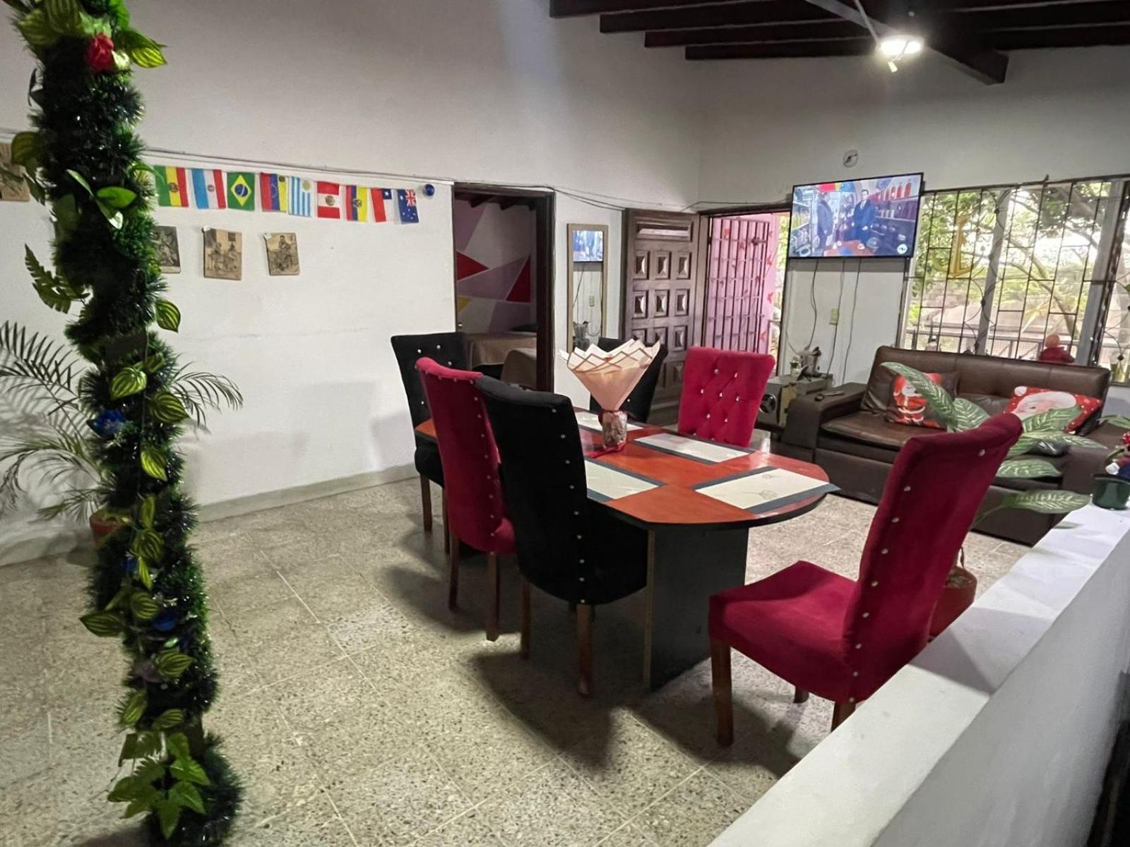 Medellin City Hostel Buitenkant foto